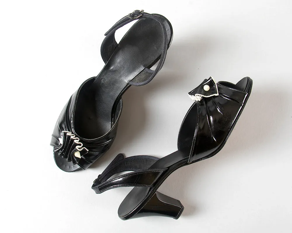 1950s 1960s Black Patent Leather Ruffled Heels | size 8.5 9