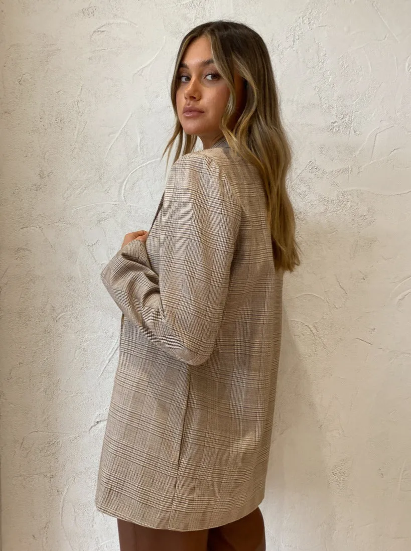 By Nicola Dionne Oversized Blazer in Chocolate Houndstooth