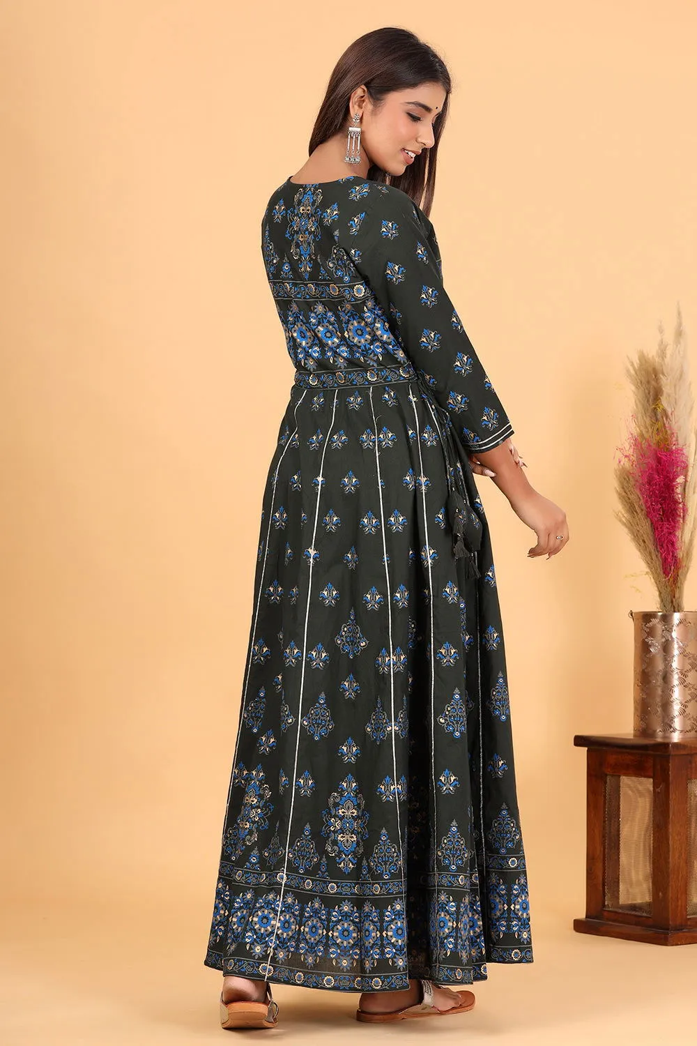 Green Printed Embroidered Cotton Ethnic Gown (pack of 1)