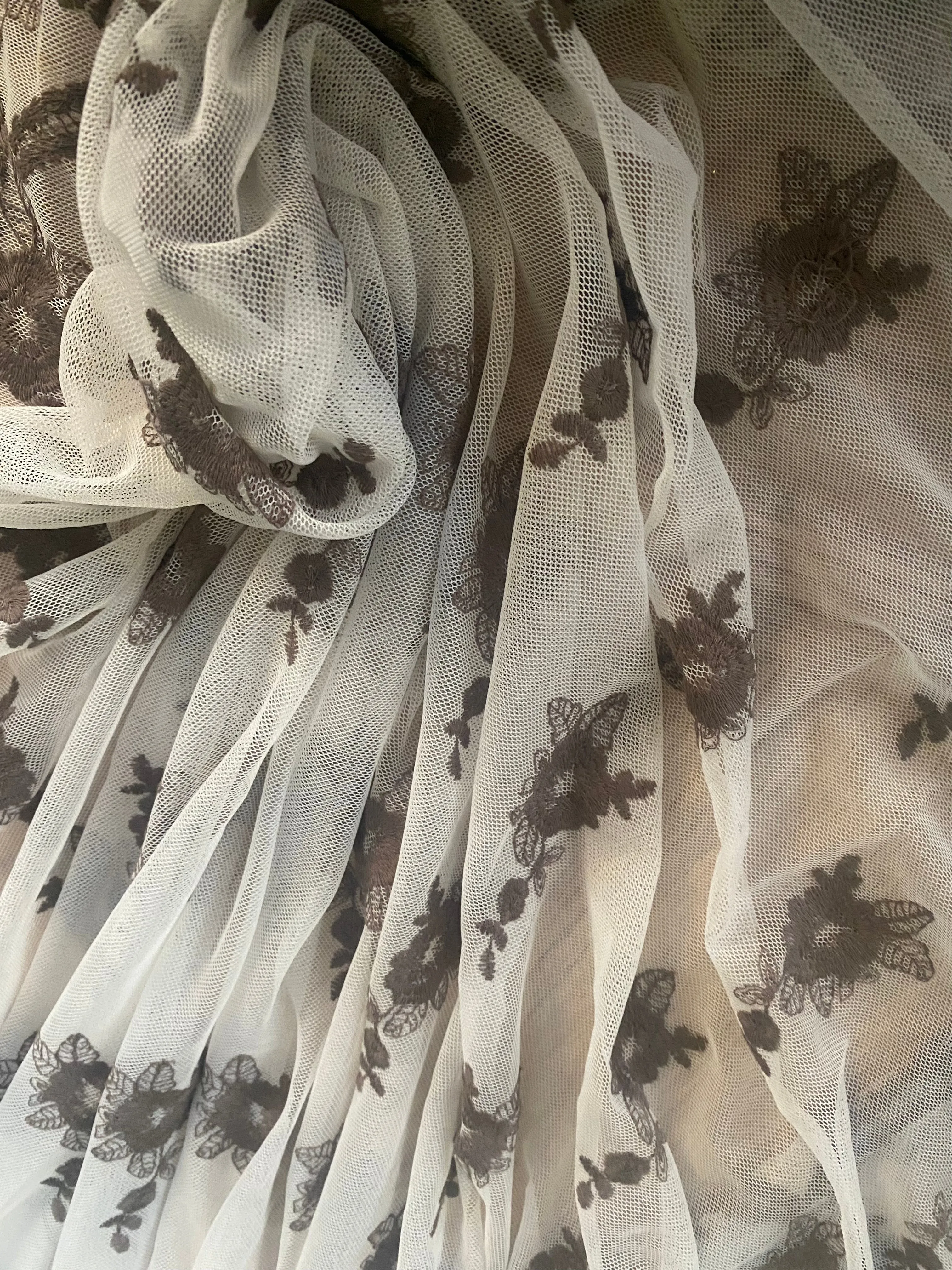 Haggle: Queen Tiffany Scalloped Edges Tulle Lace Mesh with Embroidery Fabric- White and Grey