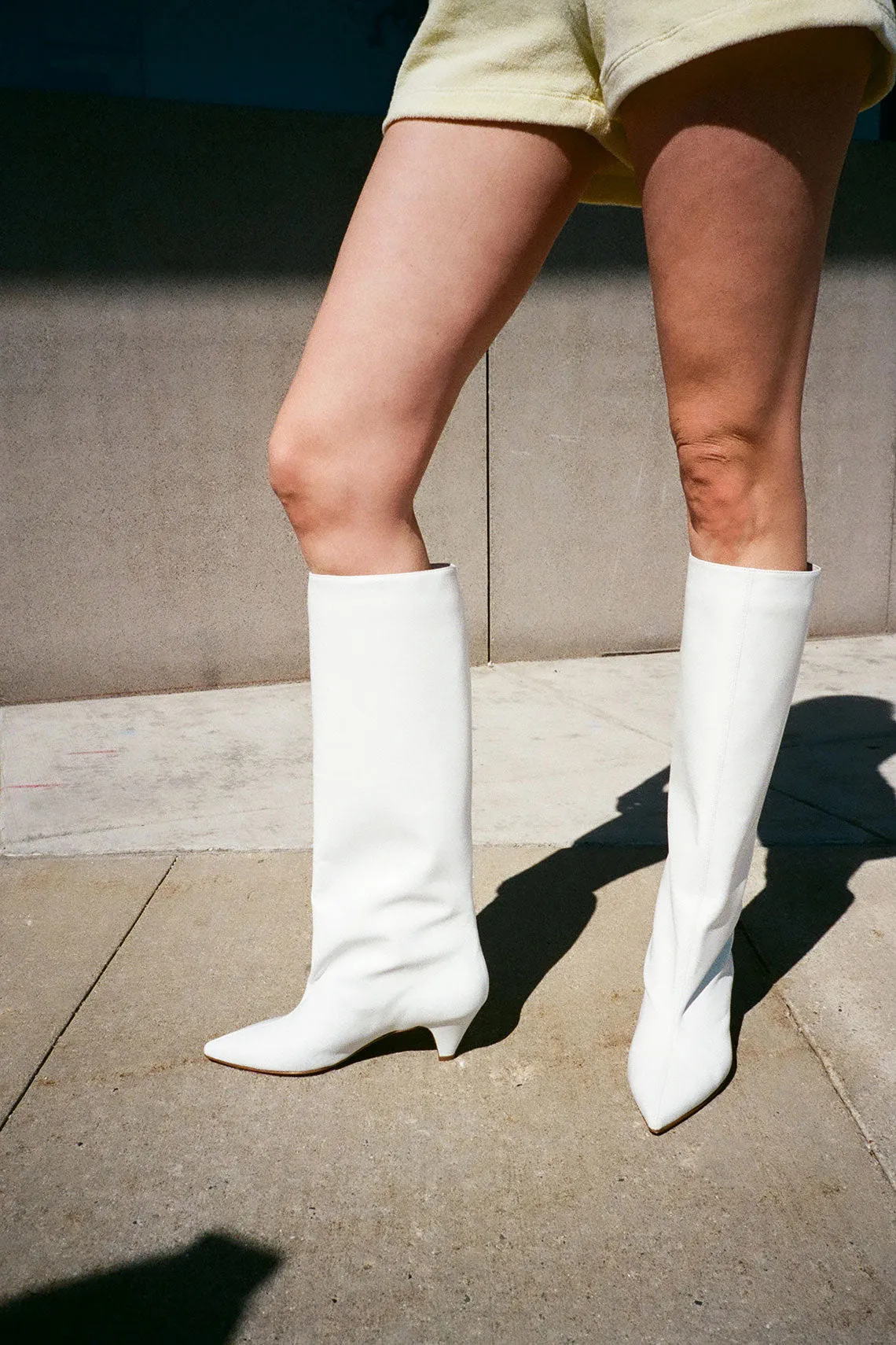 White Sandy Boot